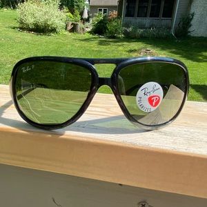 Ray-Ban RB4162 601/2p Polarized Black